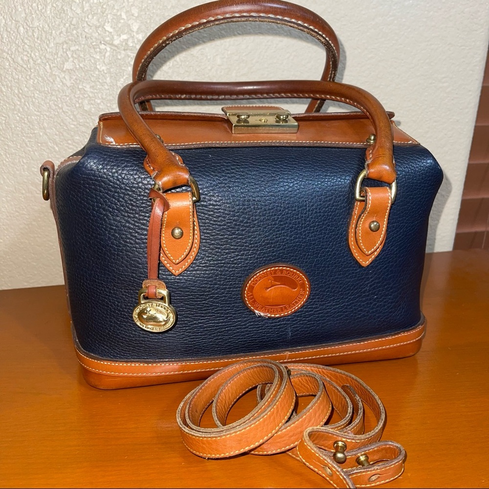 Dooney & Bourke Vintage Navy hand fitted satchel doctor Dr. bag